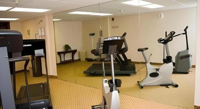 Garden Plaza Hotel Saddle Brook Ngoại thất bức ảnh