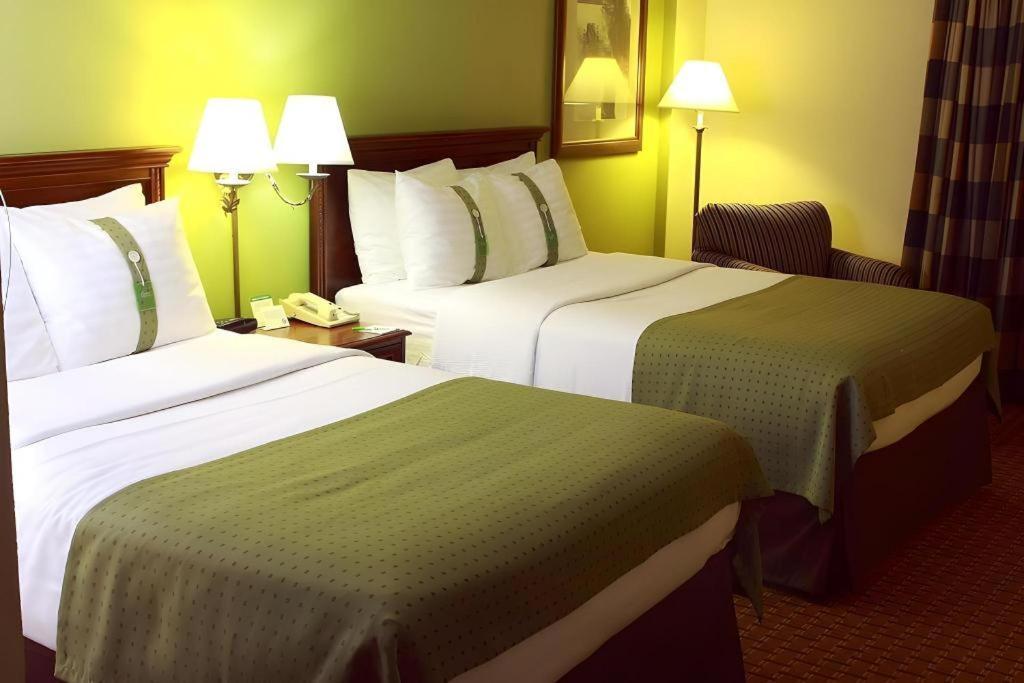 Garden Plaza Hotel Saddle Brook Ngoại thất bức ảnh