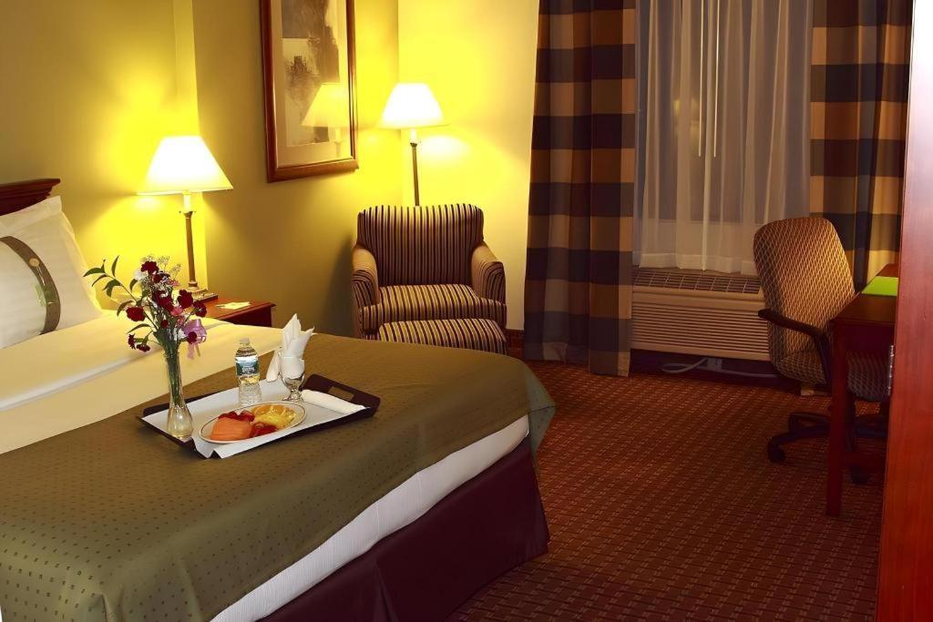 Garden Plaza Hotel Saddle Brook Ngoại thất bức ảnh